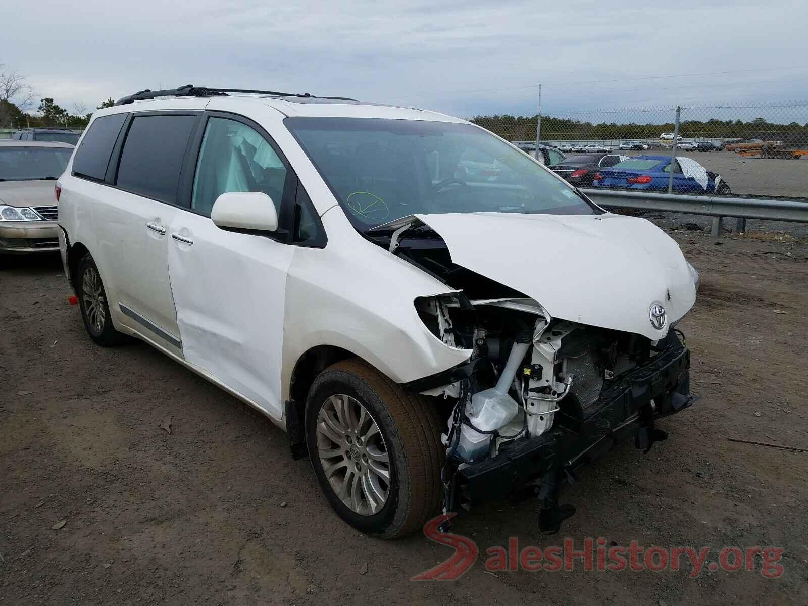 5TDYZ3DC5HS807038 2017 TOYOTA SIENNA