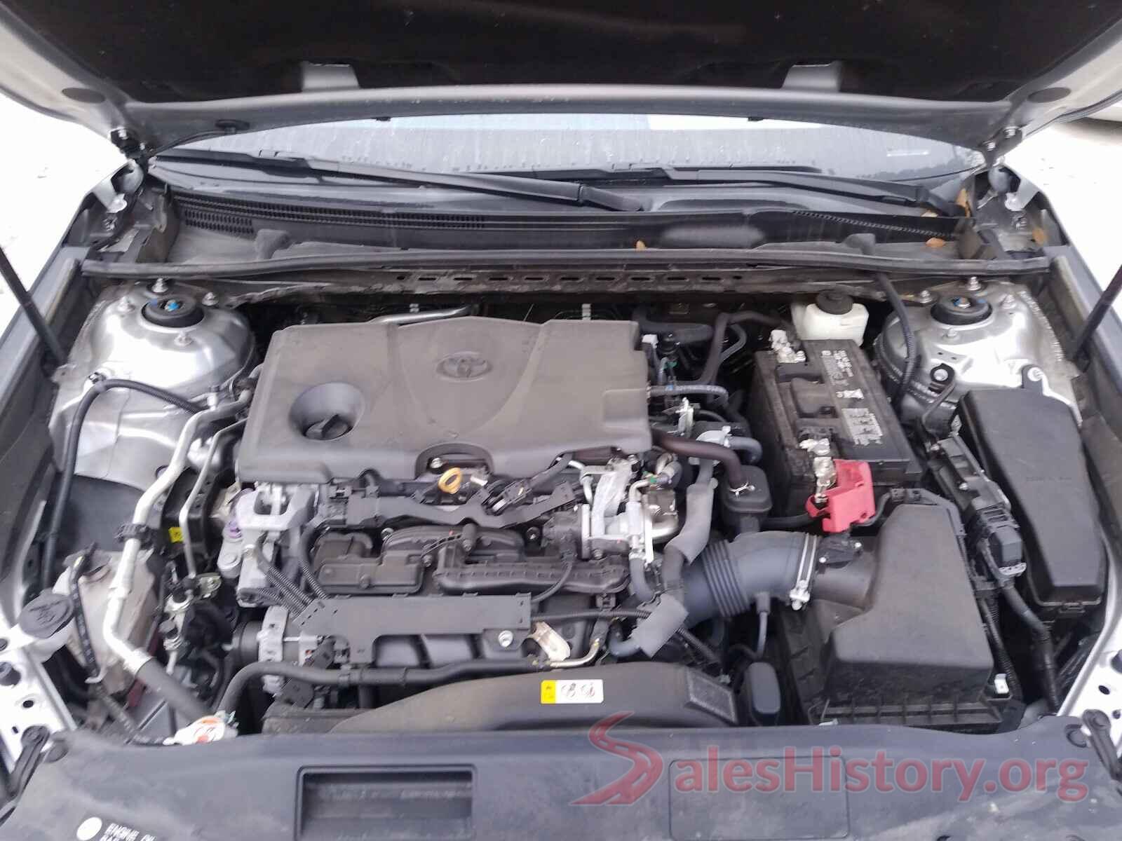 4T1B11HK5JU037813 2018 TOYOTA CAMRY