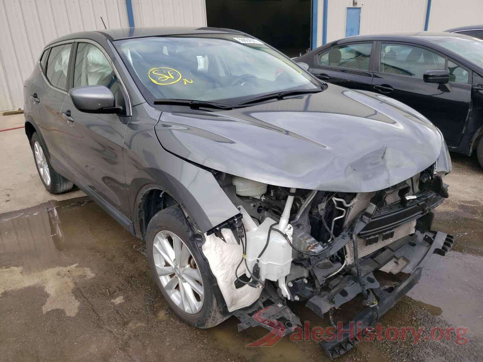 JN1BJ1CP6JW161121 2018 NISSAN ROGUE