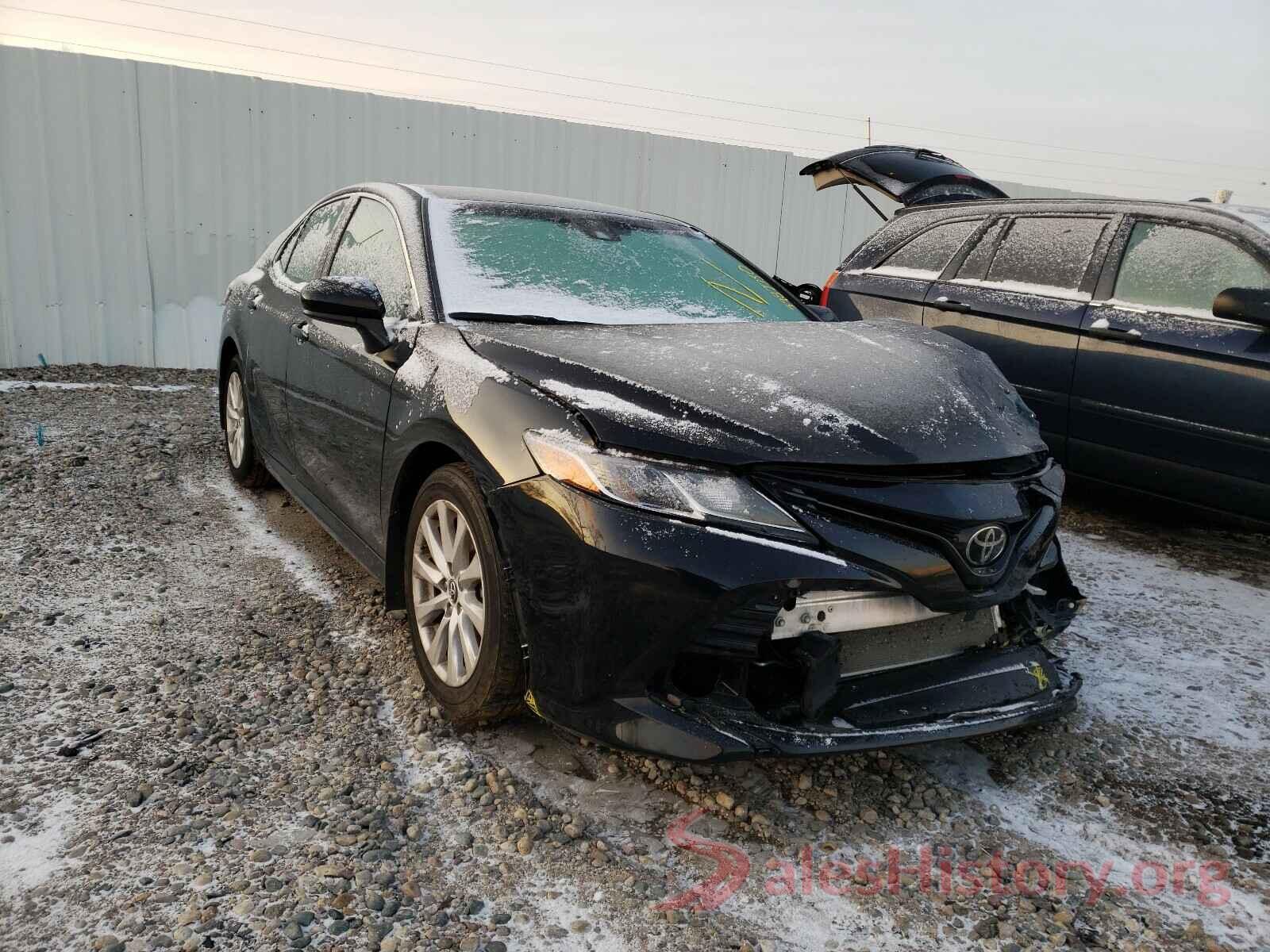 4T1B11HK8JU676784 2018 TOYOTA CAMRY