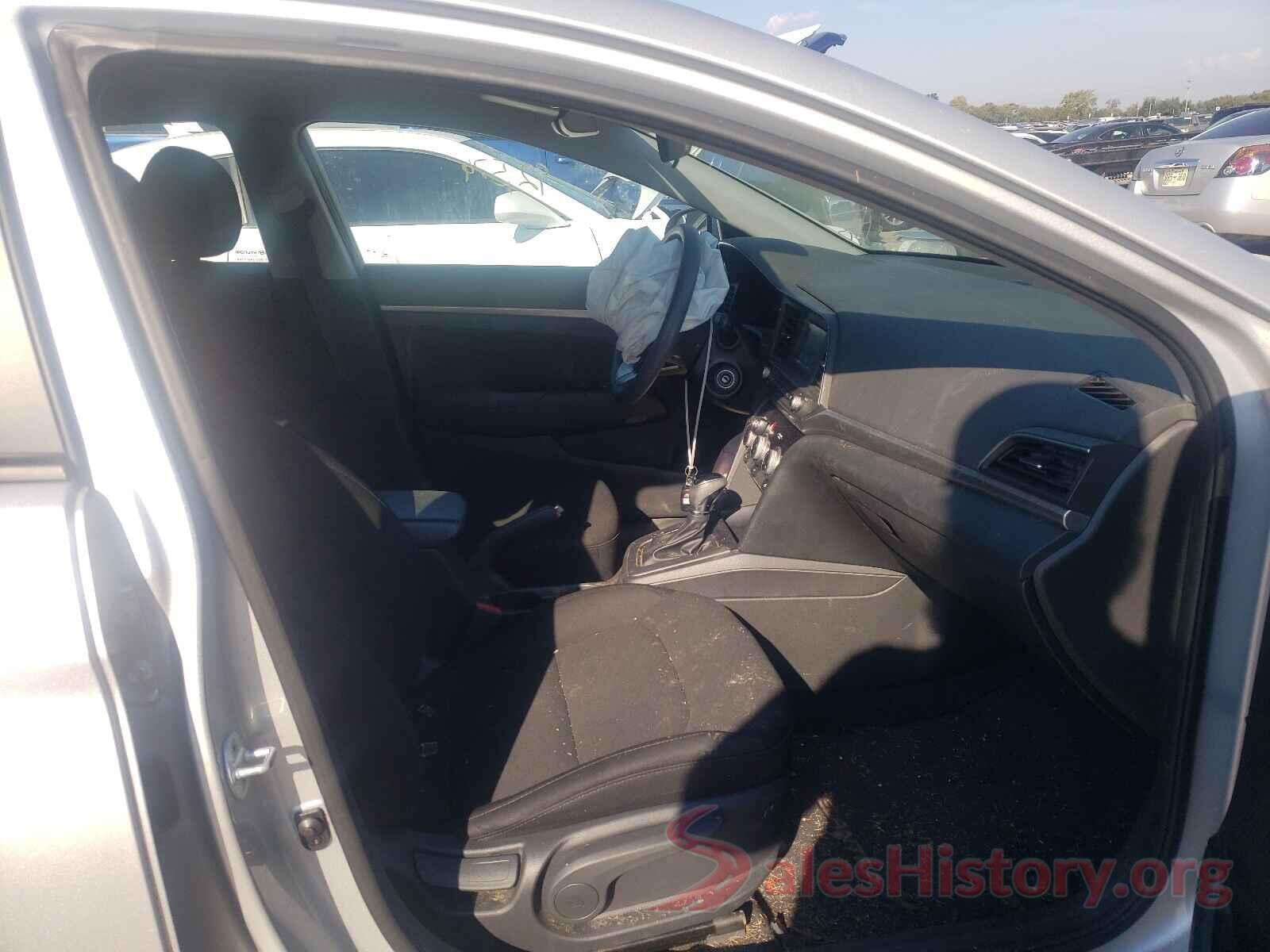 5NPD74LF5KH464895 2019 HYUNDAI ELANTRA