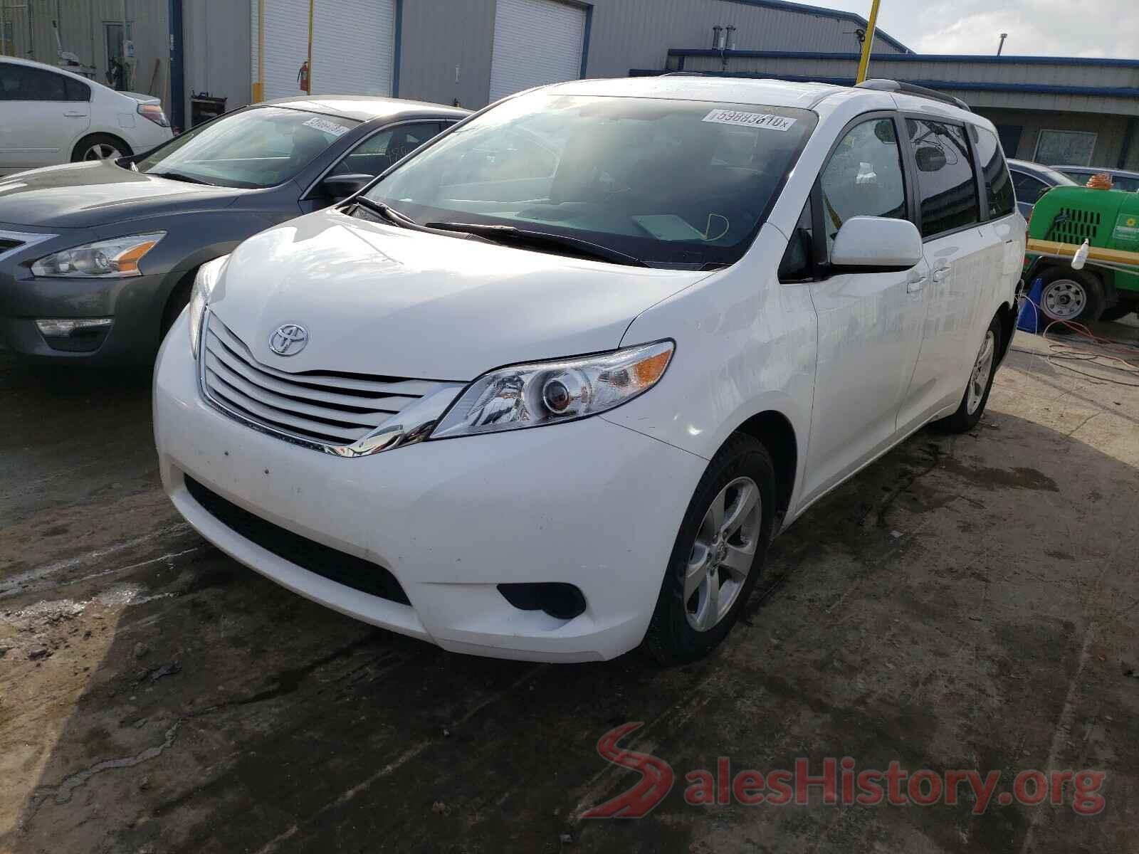 5TDKZ3DC0HS785262 2017 TOYOTA SIENNA