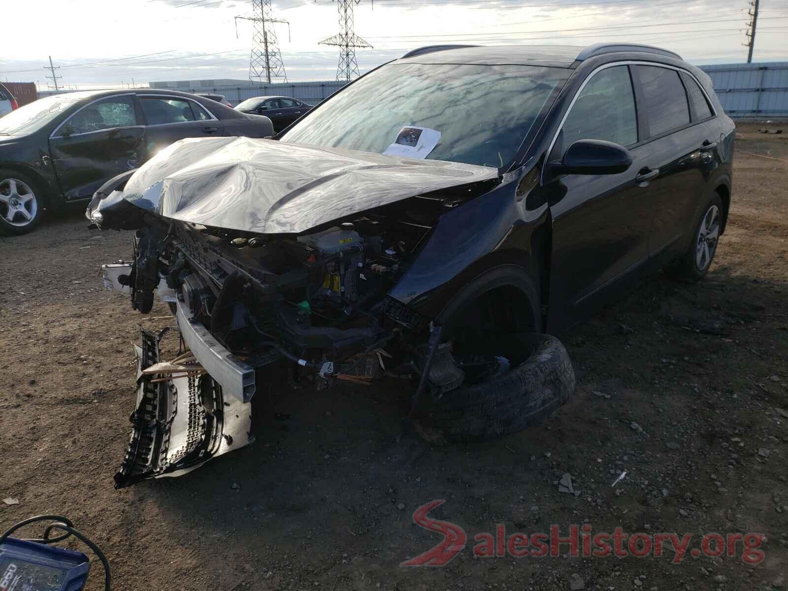 KNDCB3LC9H5089032 2017 KIA NIRO