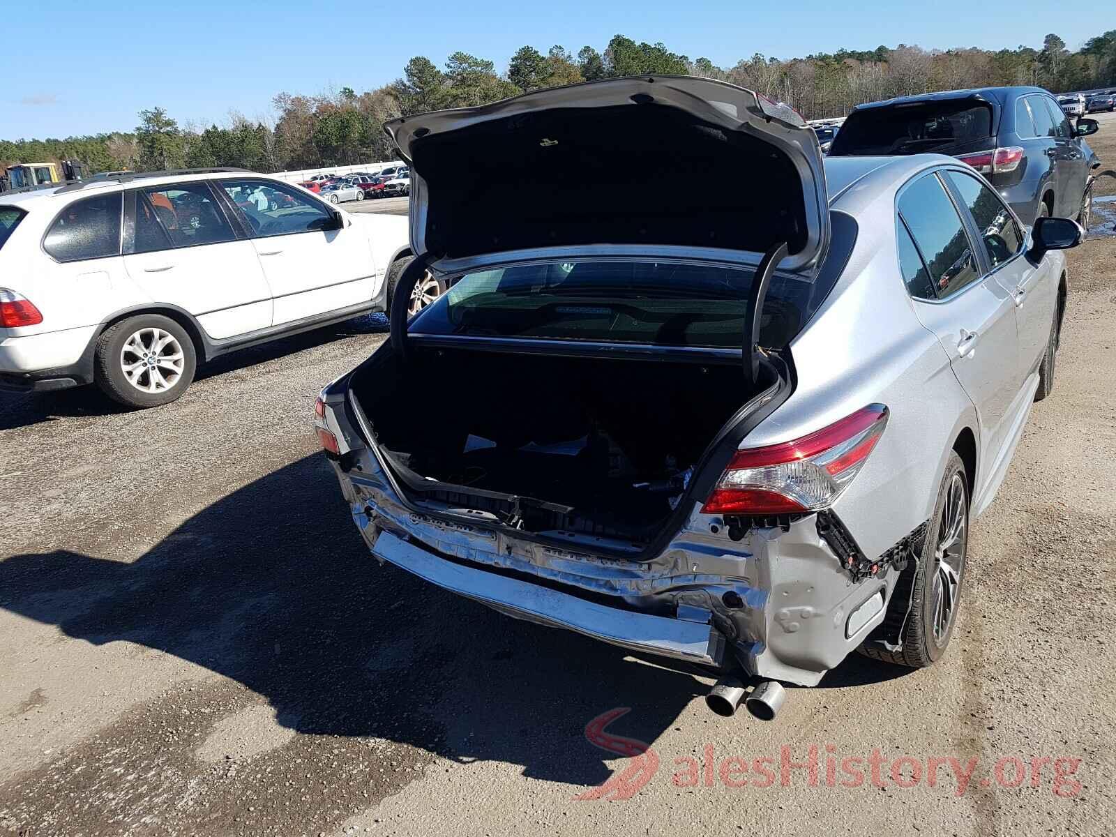 4T1B11HK1JU669739 2018 TOYOTA CAMRY