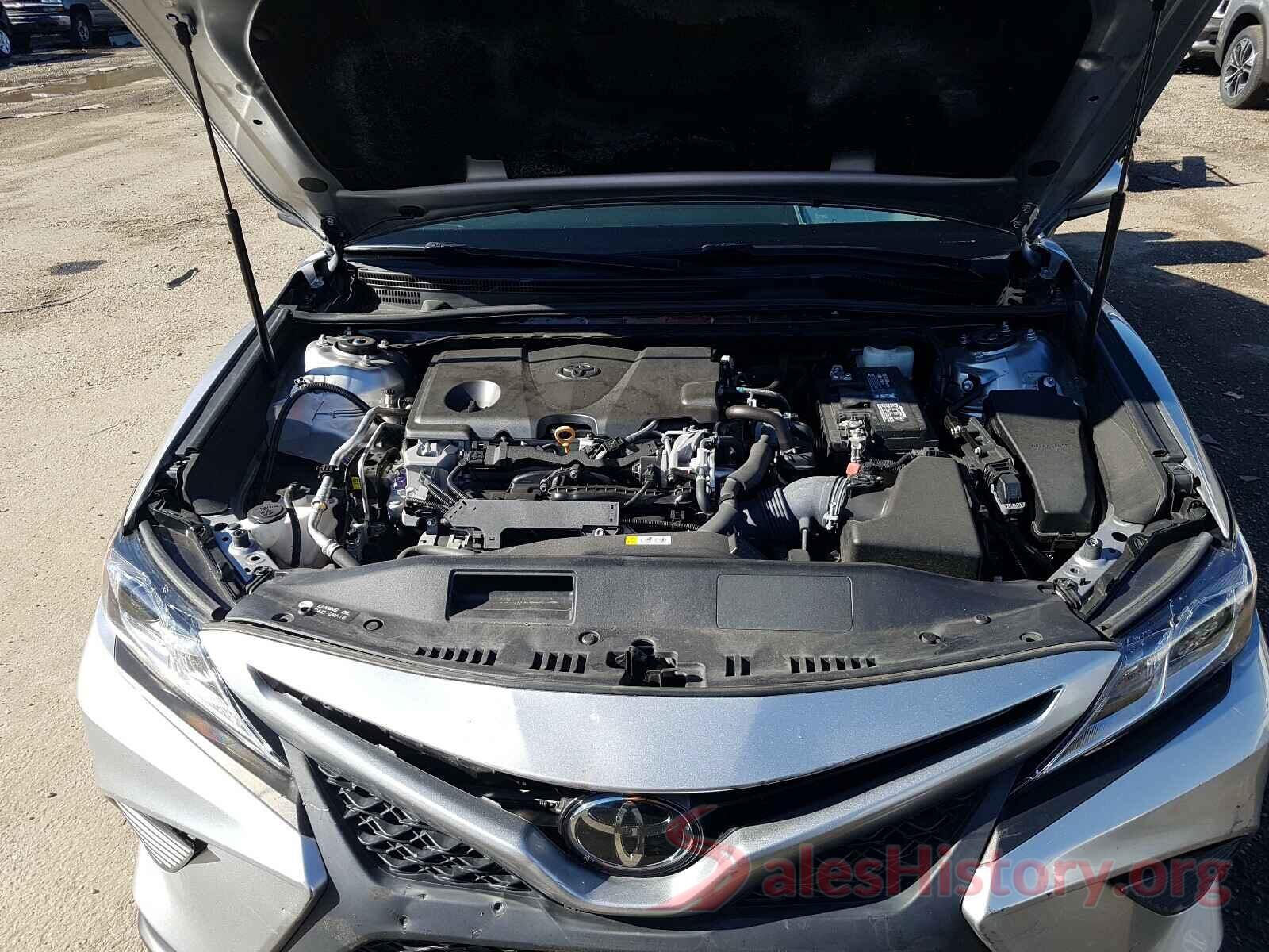 4T1B11HK1JU669739 2018 TOYOTA CAMRY