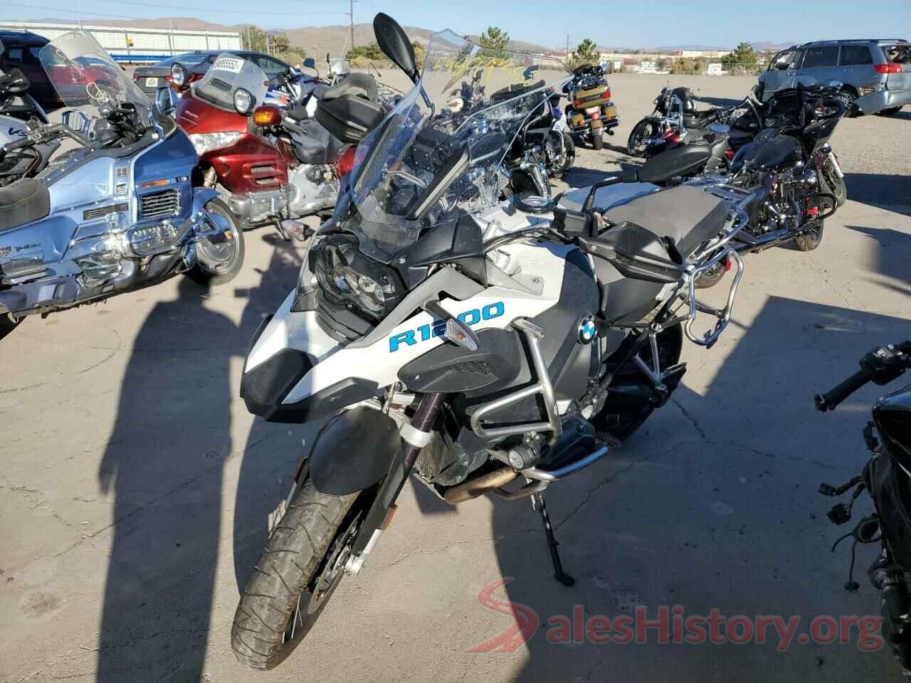 WB10A120XFZ097998 2015 BMW R