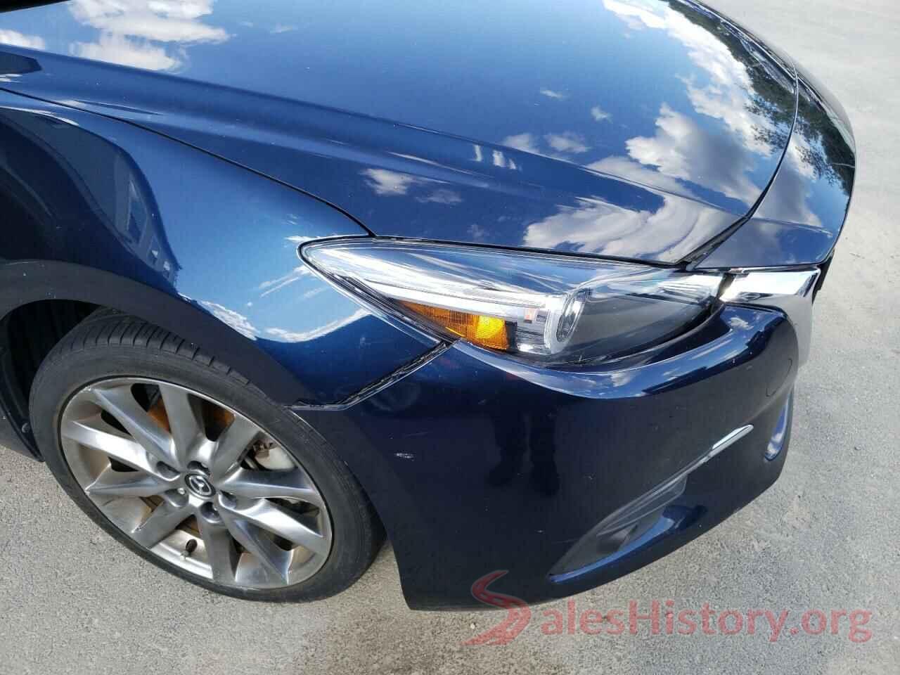 3MZBN1M38JM255575 2018 MAZDA 3