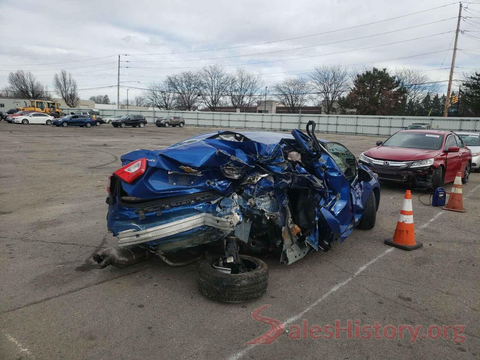 1G1BE5SM4J7199143 2018 CHEVROLET CRUZE