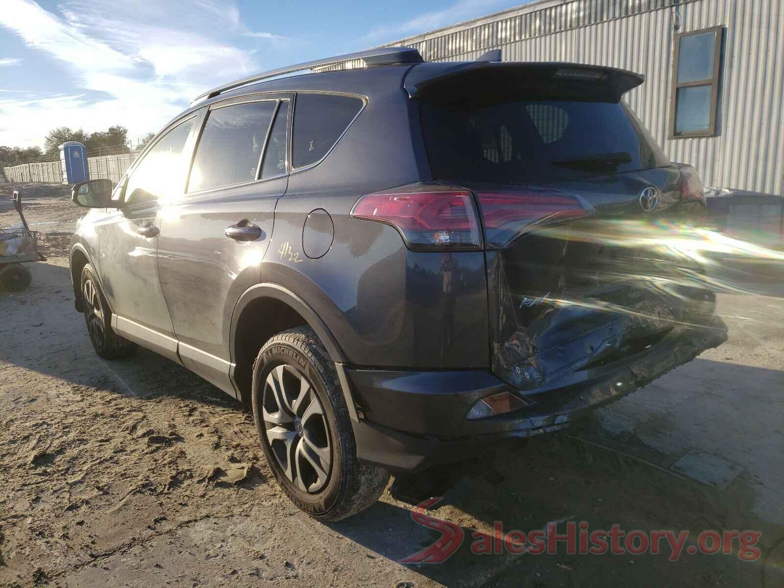 JTMZFREV1JD131673 2018 TOYOTA RAV4