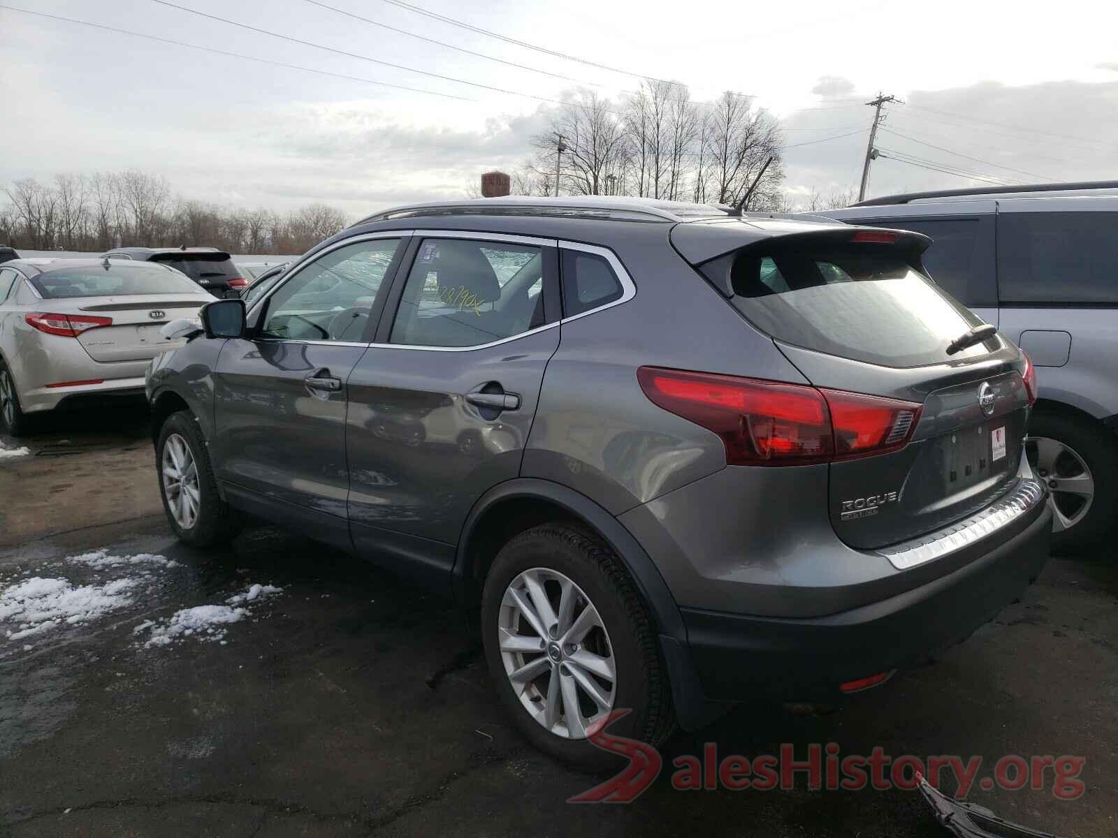 JN1BJ1CR8JW204665 2018 NISSAN ROGUE