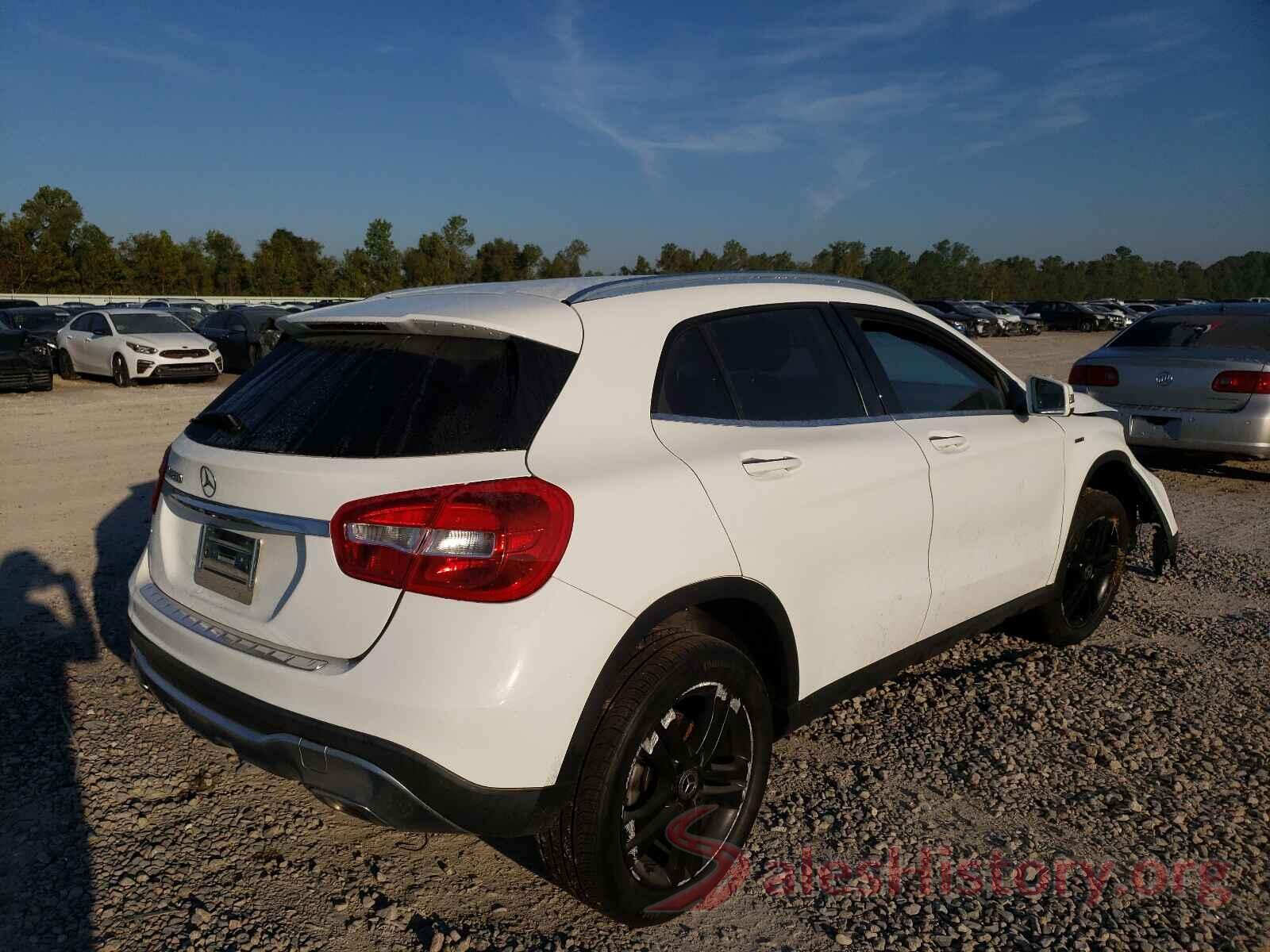 WDCTG4EB9JJ505566 2018 MERCEDES-BENZ GLA-CLASS