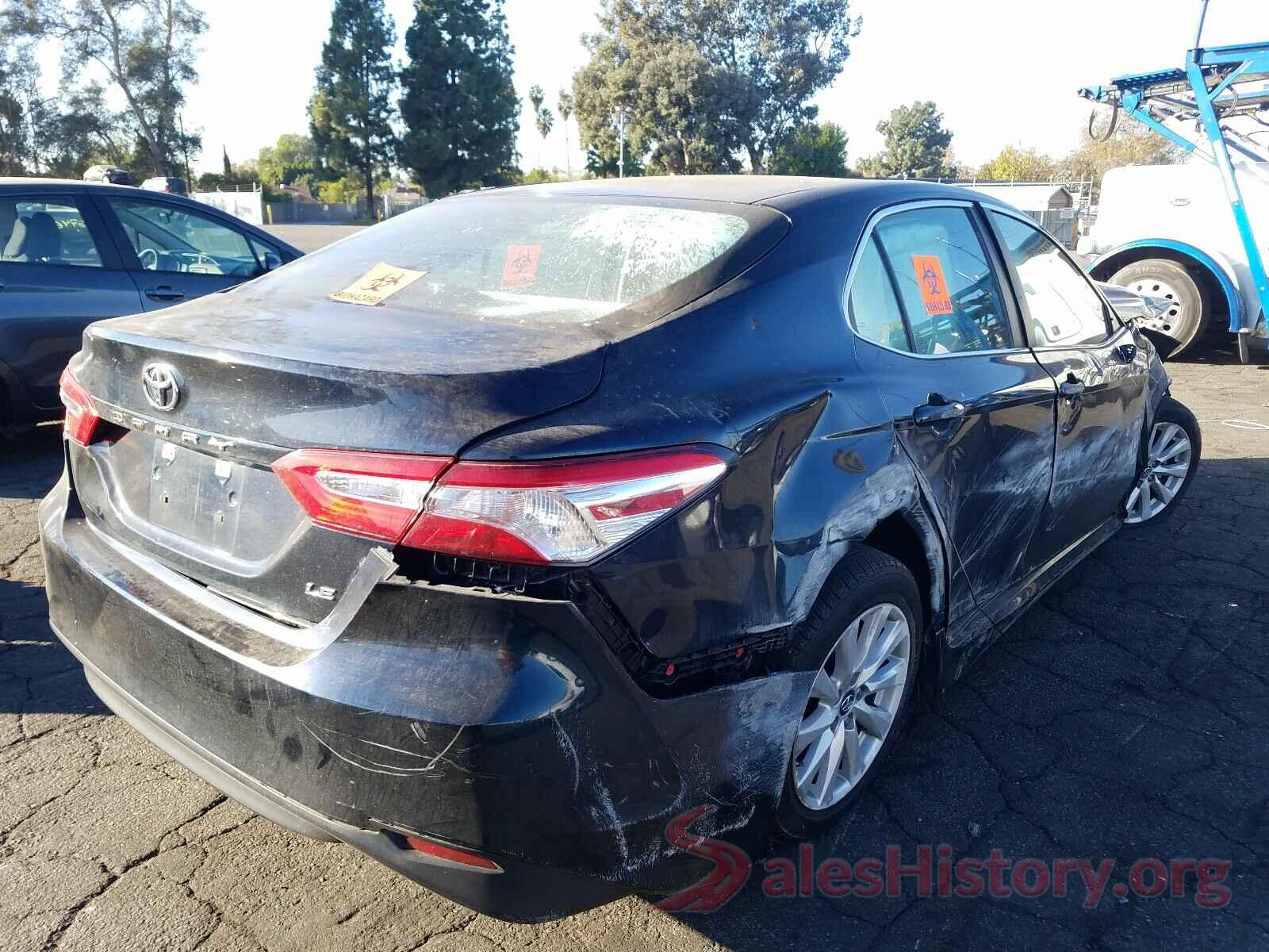 4T1B11HK8JU637998 2018 TOYOTA CAMRY