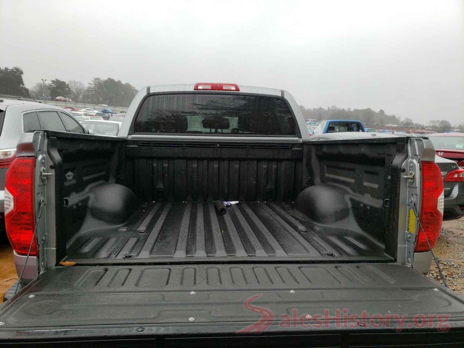 5TFAW5F18JX700048 2018 TOYOTA TUNDRA