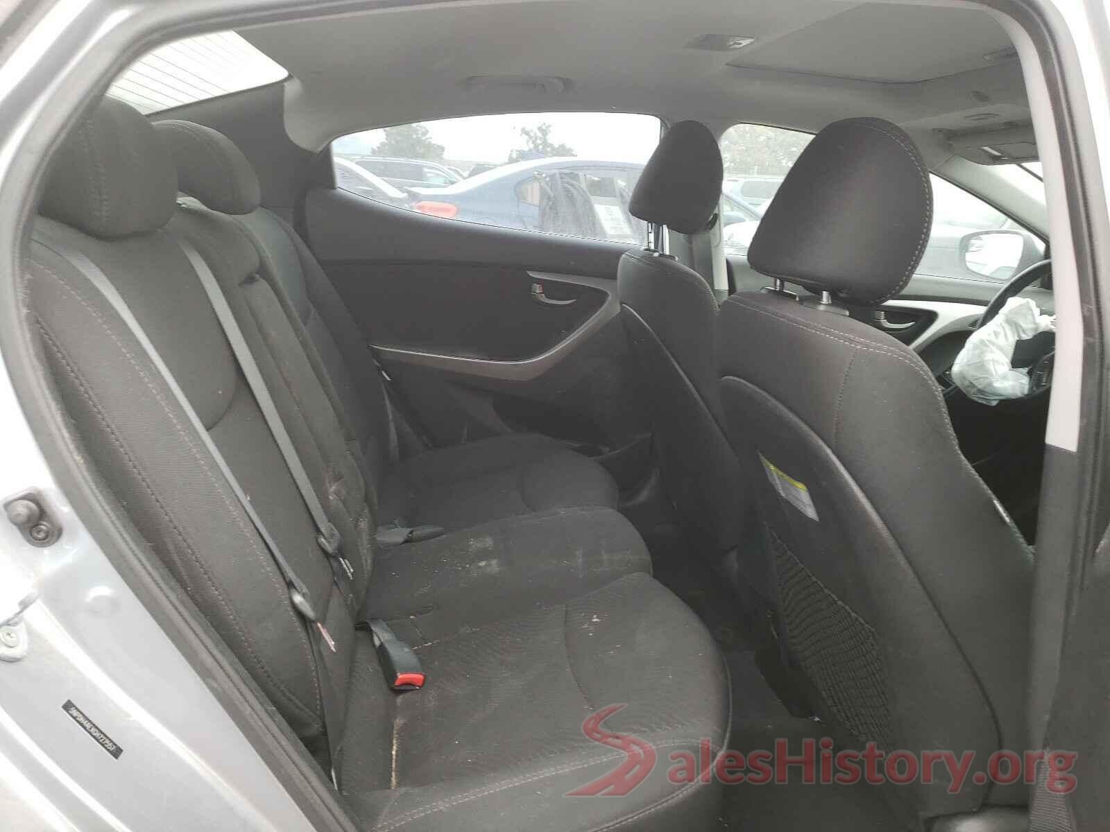 5NPDH4AEXGH727557 2016 HYUNDAI ELANTRA