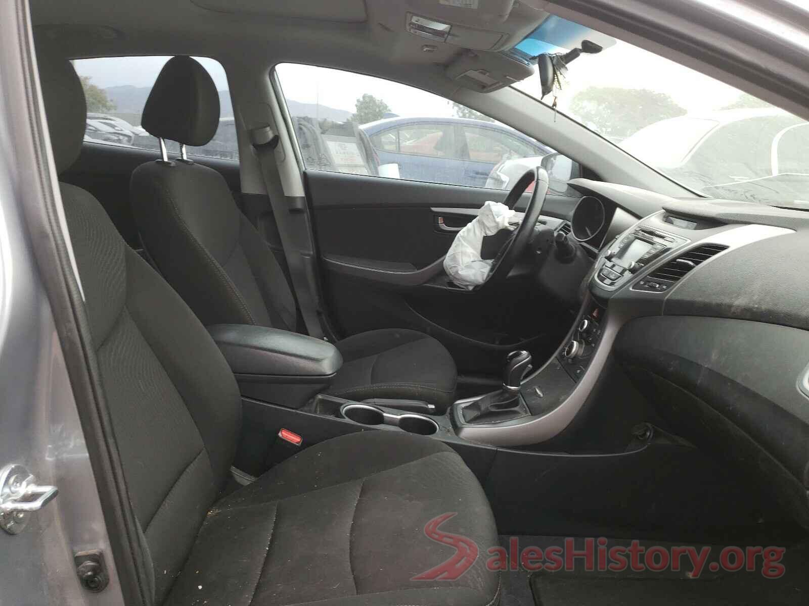 5NPDH4AEXGH727557 2016 HYUNDAI ELANTRA