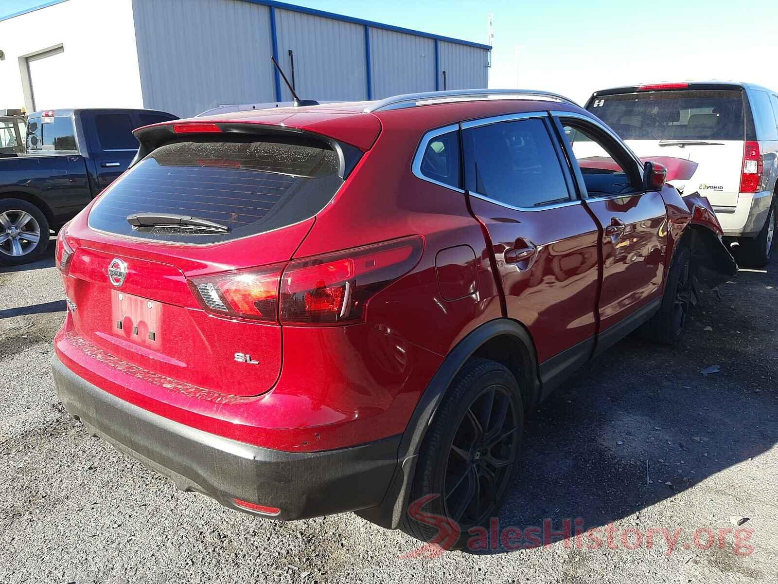 JN1BJ1CP3HW012059 2017 NISSAN ROGUE