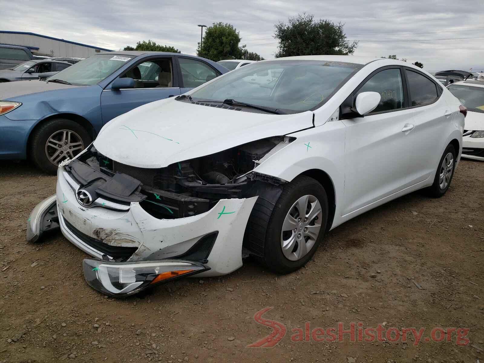 5NPDH4AE4GH747318 2016 HYUNDAI ELANTRA