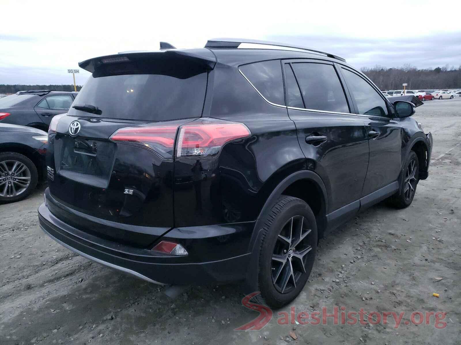 2T3NFREV0JW472600 2018 TOYOTA RAV4