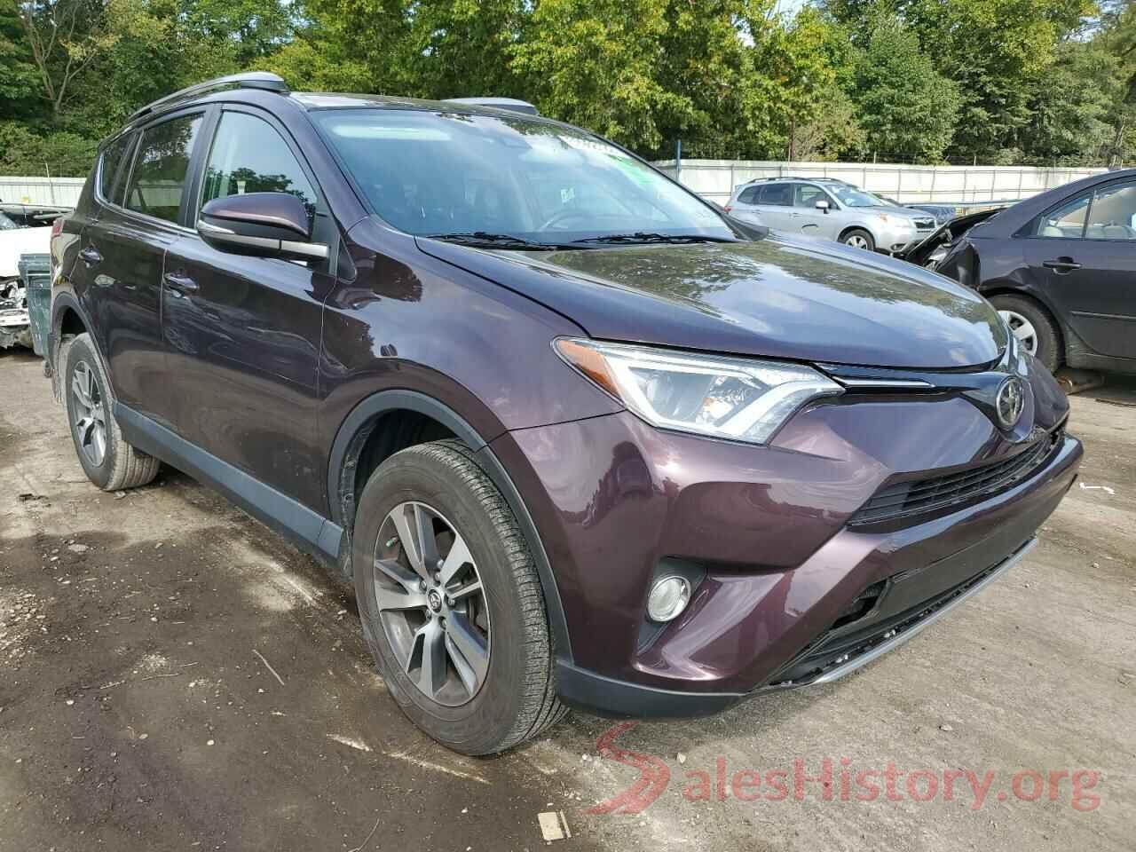 2T3RFREVXJW718621 2018 TOYOTA RAV4