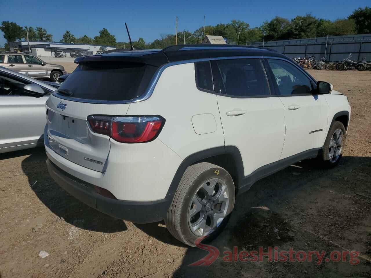 3C4NJDCB8JT136601 2018 JEEP COMPASS