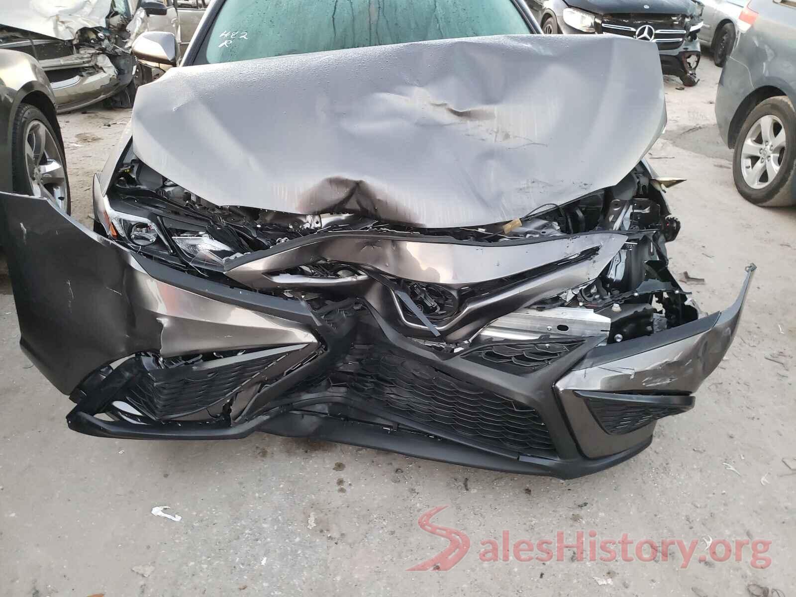 4T1T11AK5MU526960 2021 TOYOTA CAMRY