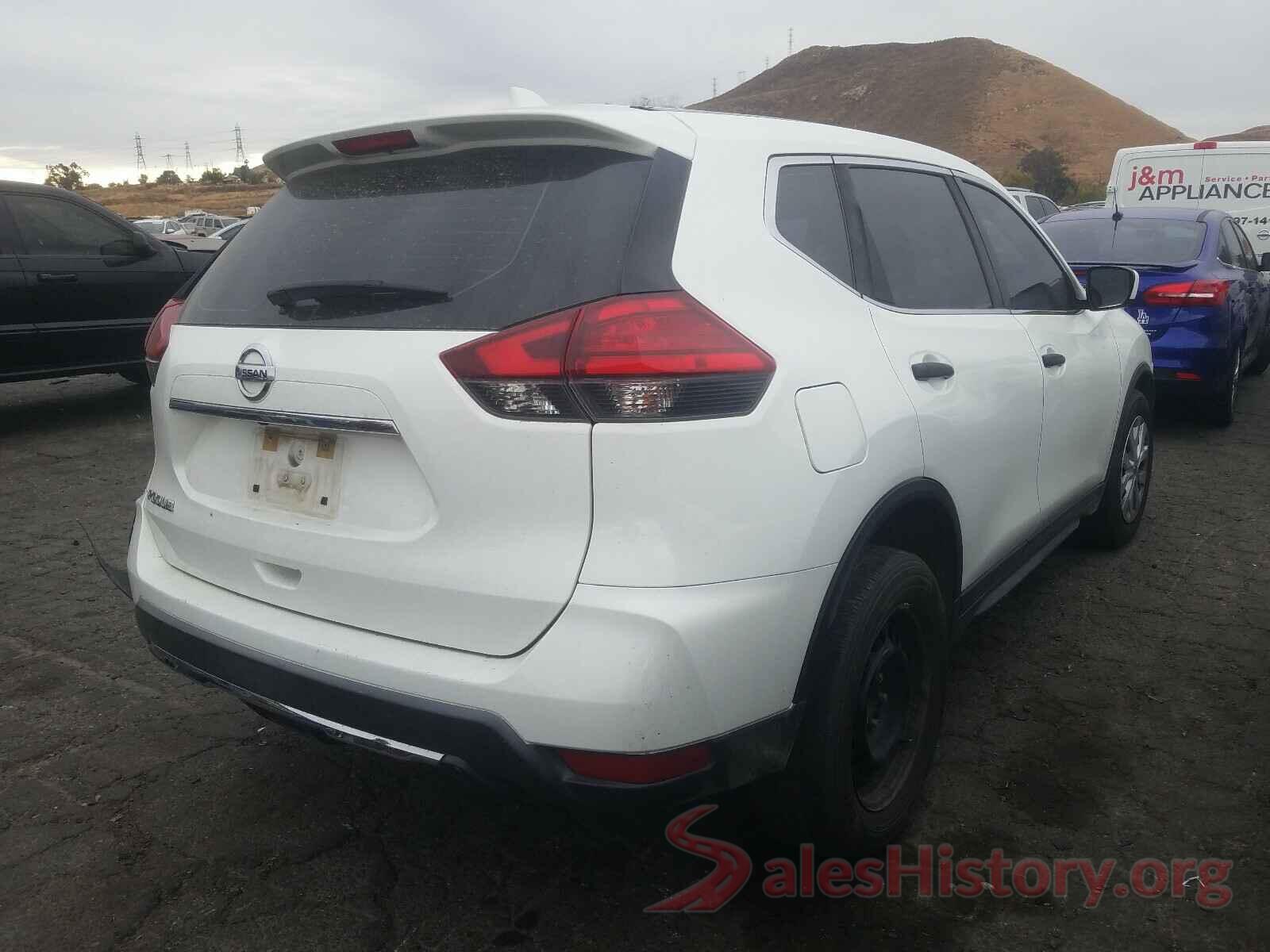 KNMAT2MT8HP569290 2017 NISSAN ROGUE