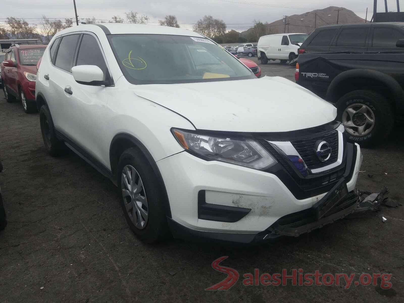 KNMAT2MT8HP569290 2017 NISSAN ROGUE