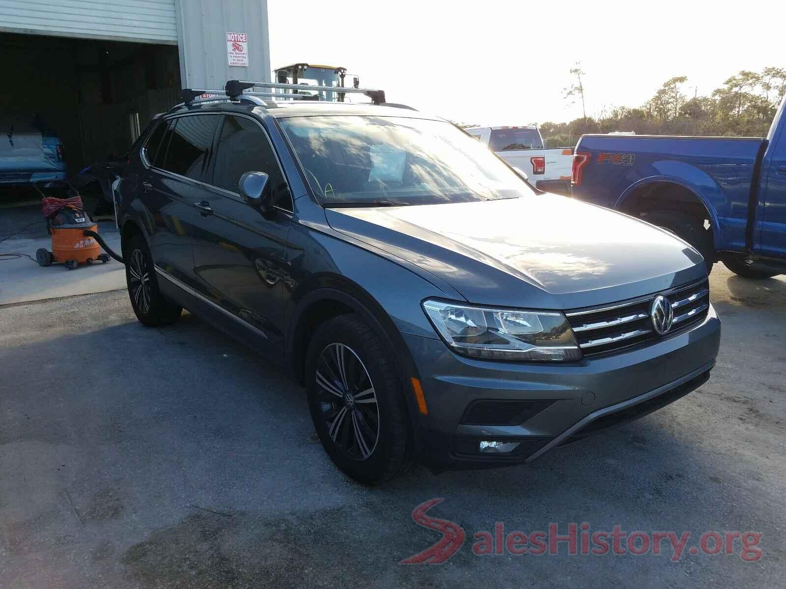 3VV3B7AX8JM091160 2018 VOLKSWAGEN TIGUAN