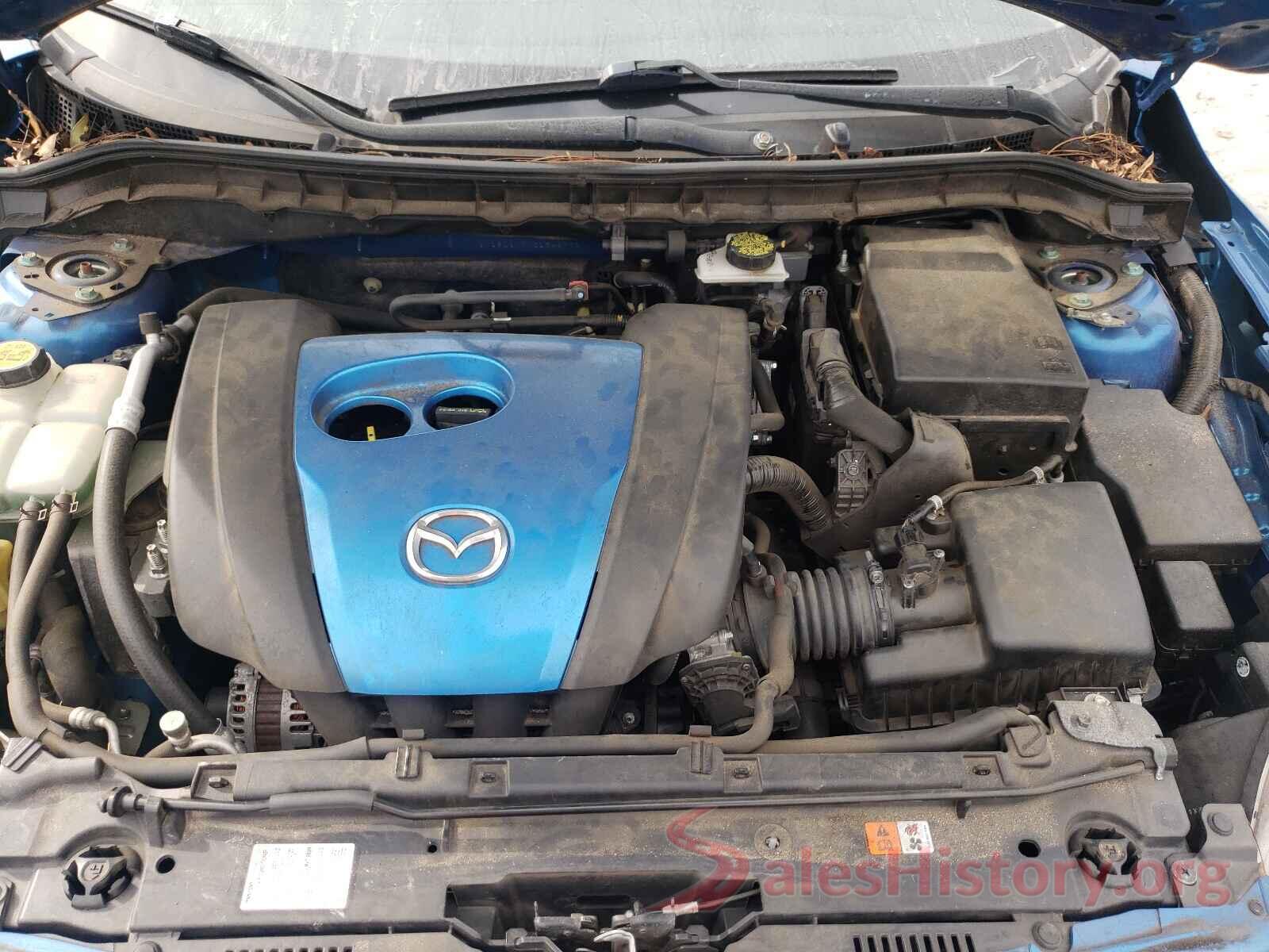 JM1BL1V7XC1549778 2018 MAZDA 3