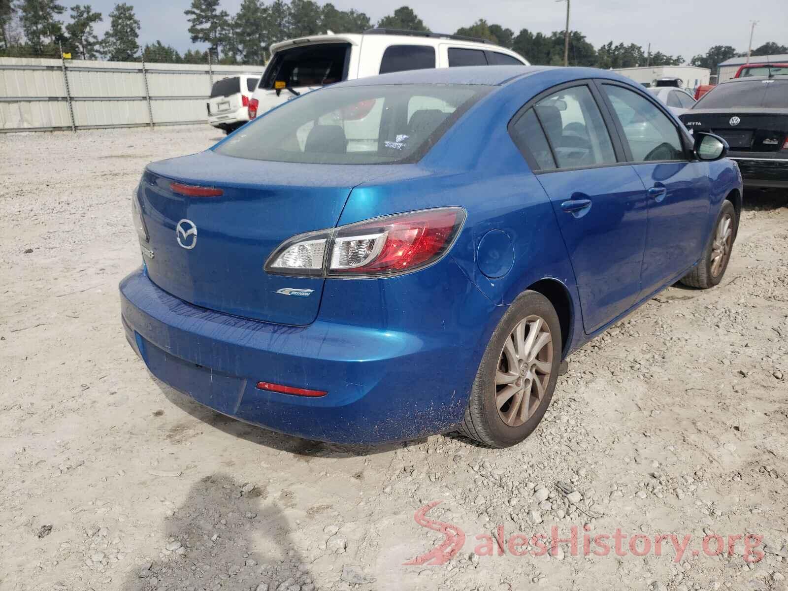 JM1BL1V7XC1549778 2018 MAZDA 3