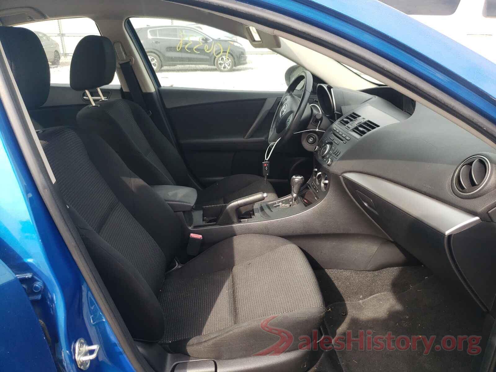 JM1BL1V7XC1549778 2018 MAZDA 3