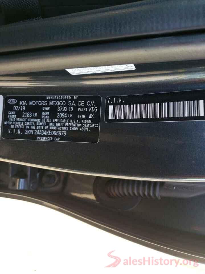 3KPF24AD4KE096979 2019 KIA FORTE