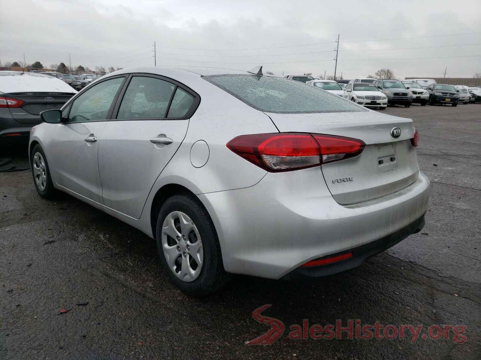 3KPFK4A76JE218735 2018 KIA FORTE