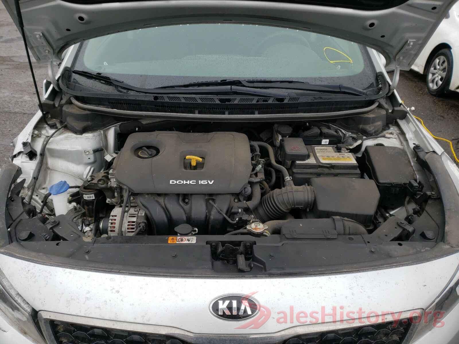 3KPFK4A76JE218735 2018 KIA FORTE