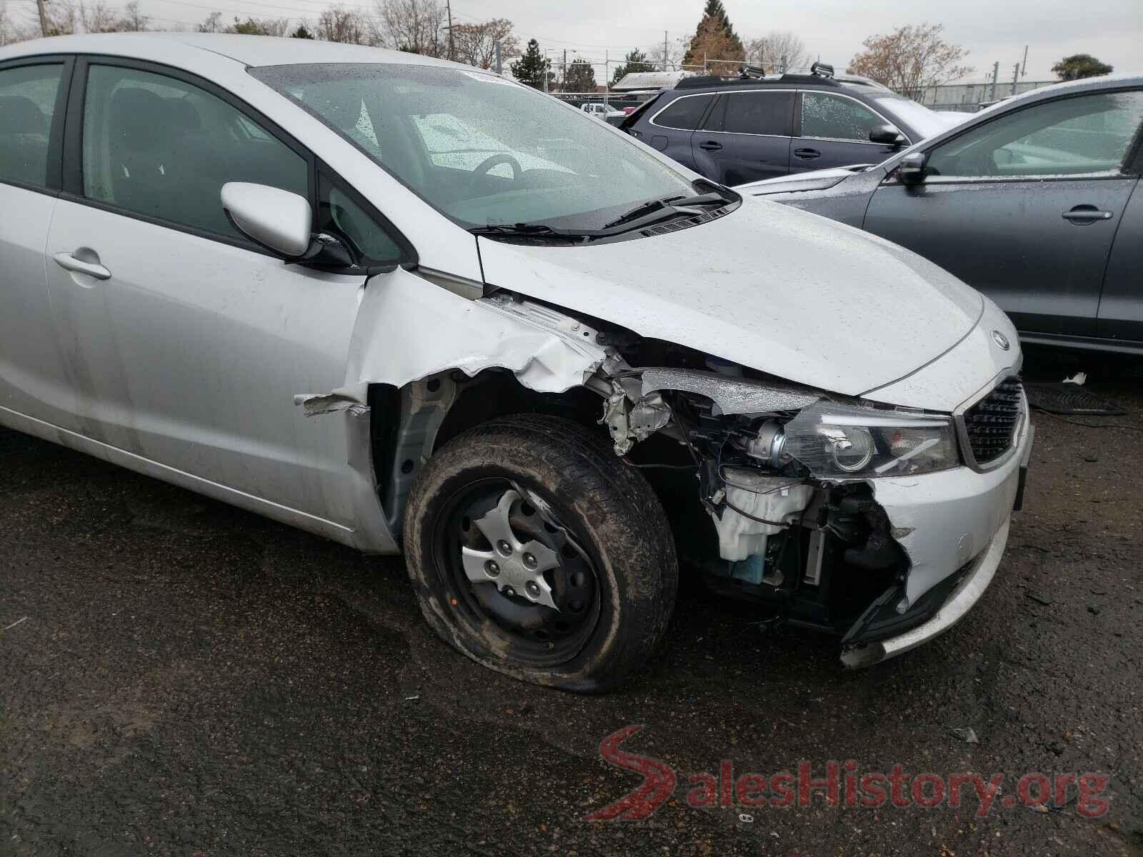 3KPFK4A76JE218735 2018 KIA FORTE