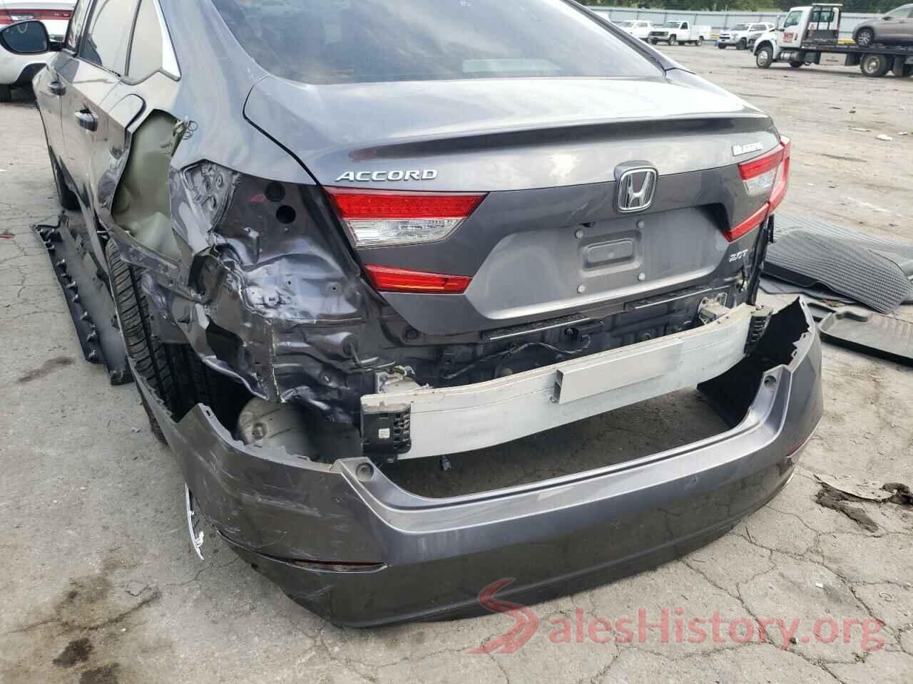 1HGCV2F66JA040117 2018 HONDA ACCORD