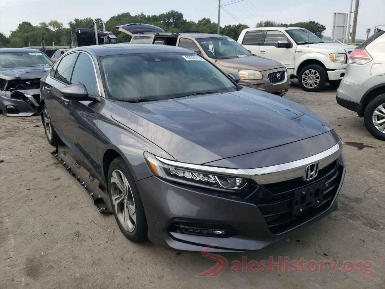 1HGCV2F66JA040117 2018 HONDA ACCORD