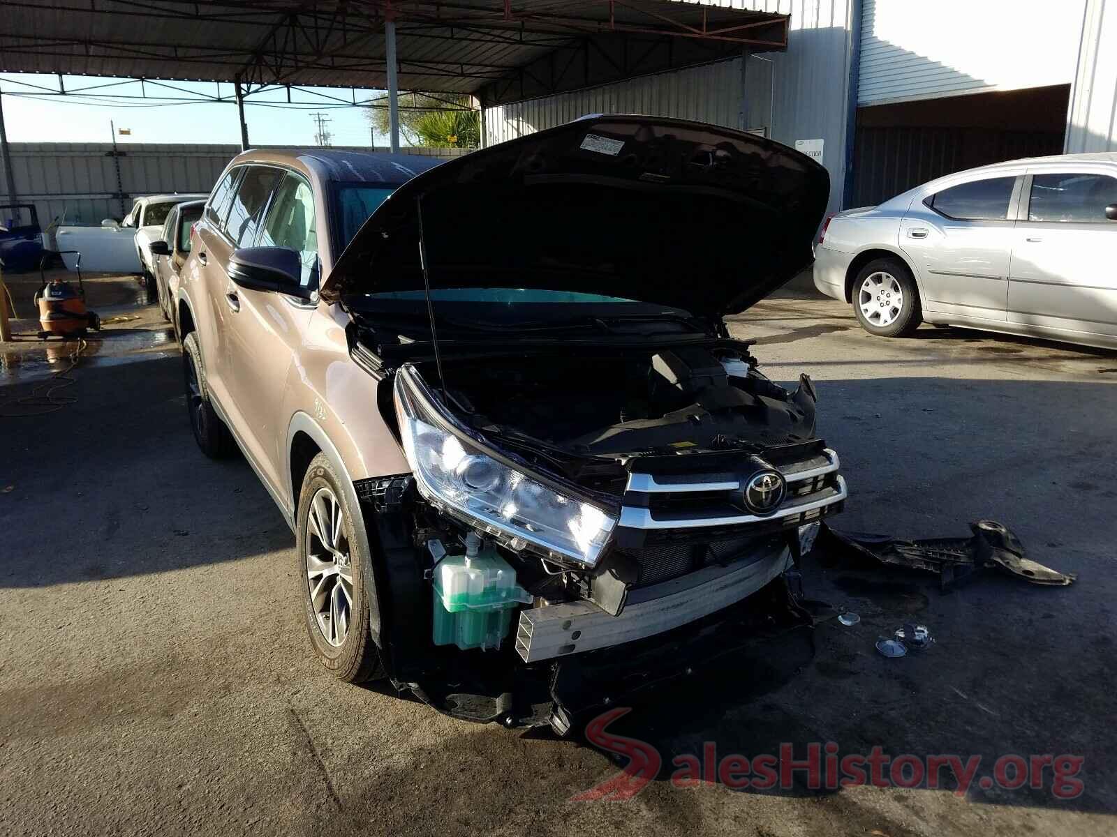 5TDZARFH7KS044597 2019 TOYOTA HIGHLANDER