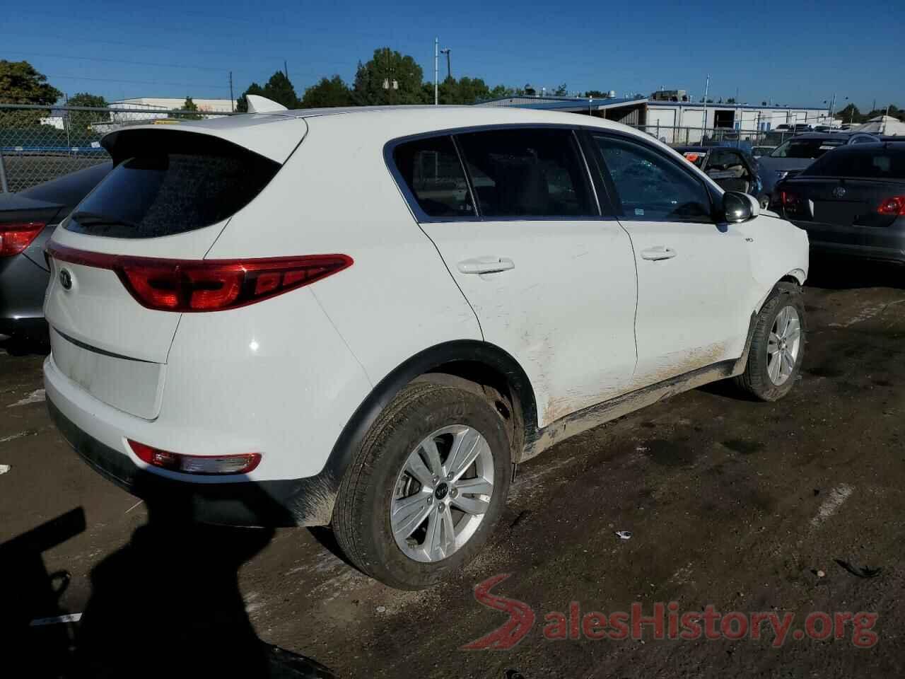 KNDPMCAC1J7388555 2018 KIA SPORTAGE