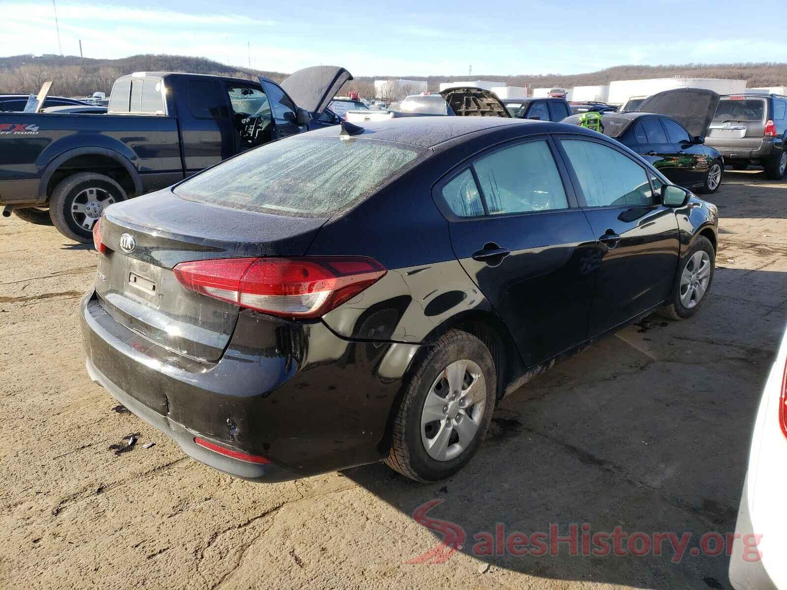 3KPFK4A75JE240130 2018 KIA FORTE