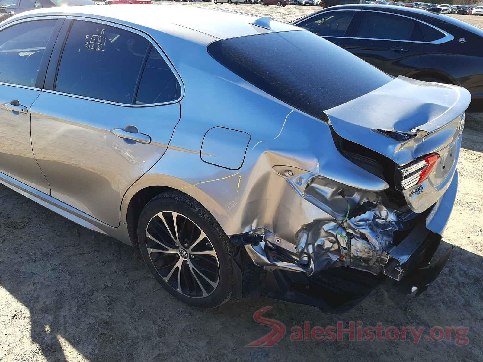 4T1B11HK3KU795277 2019 TOYOTA CAMRY