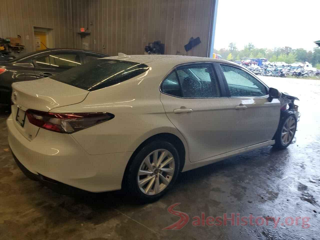 4T1C11BK5NU069678 2022 TOYOTA CAMRY