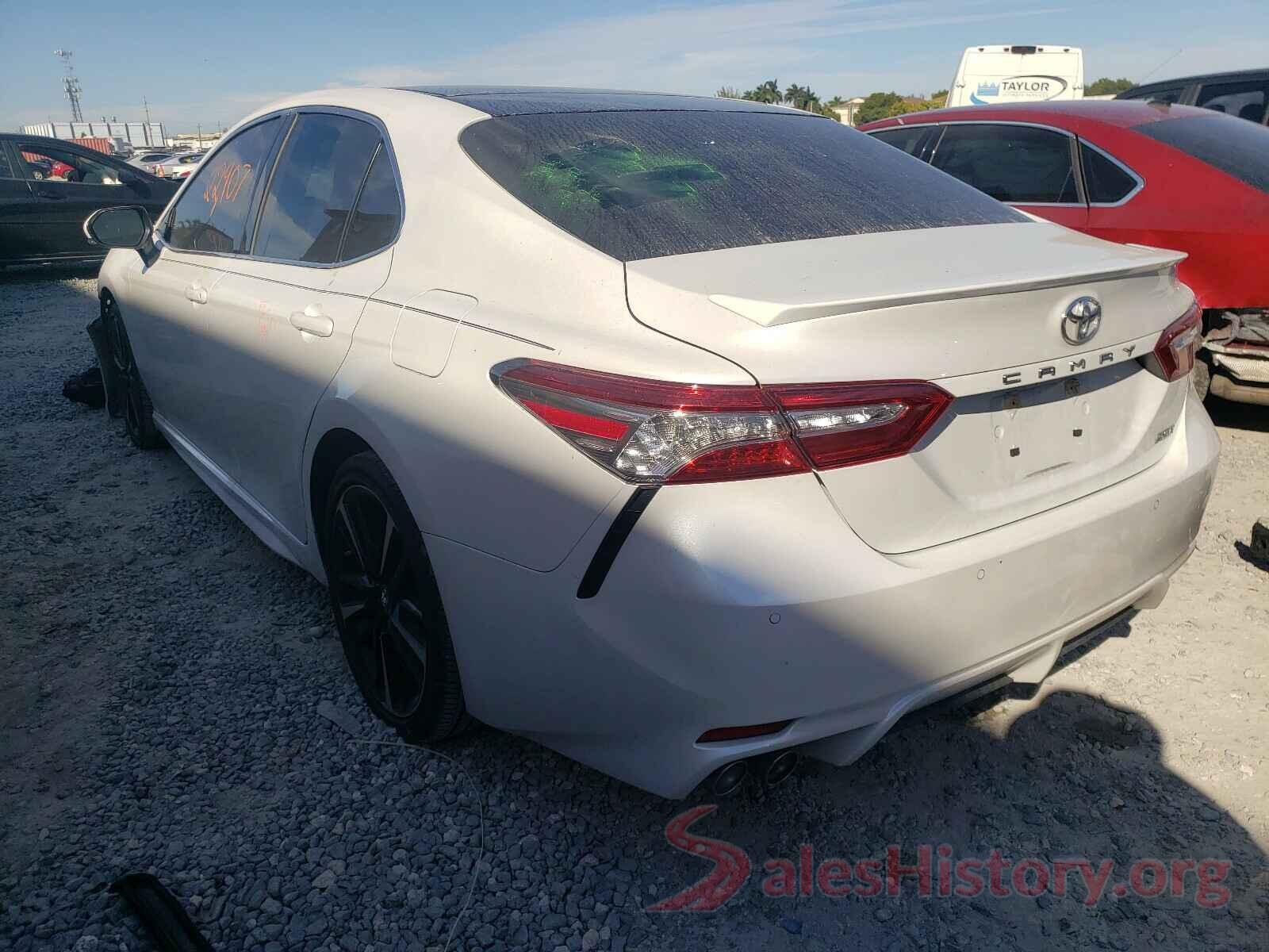 4T1B61HK1JU653641 2018 TOYOTA CAMRY