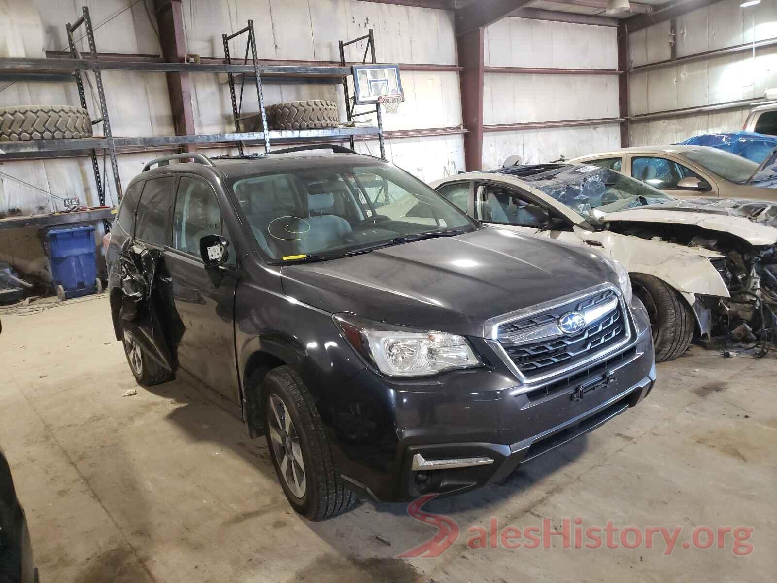 JF2SJADC8HH415579 2017 SUBARU FORESTER