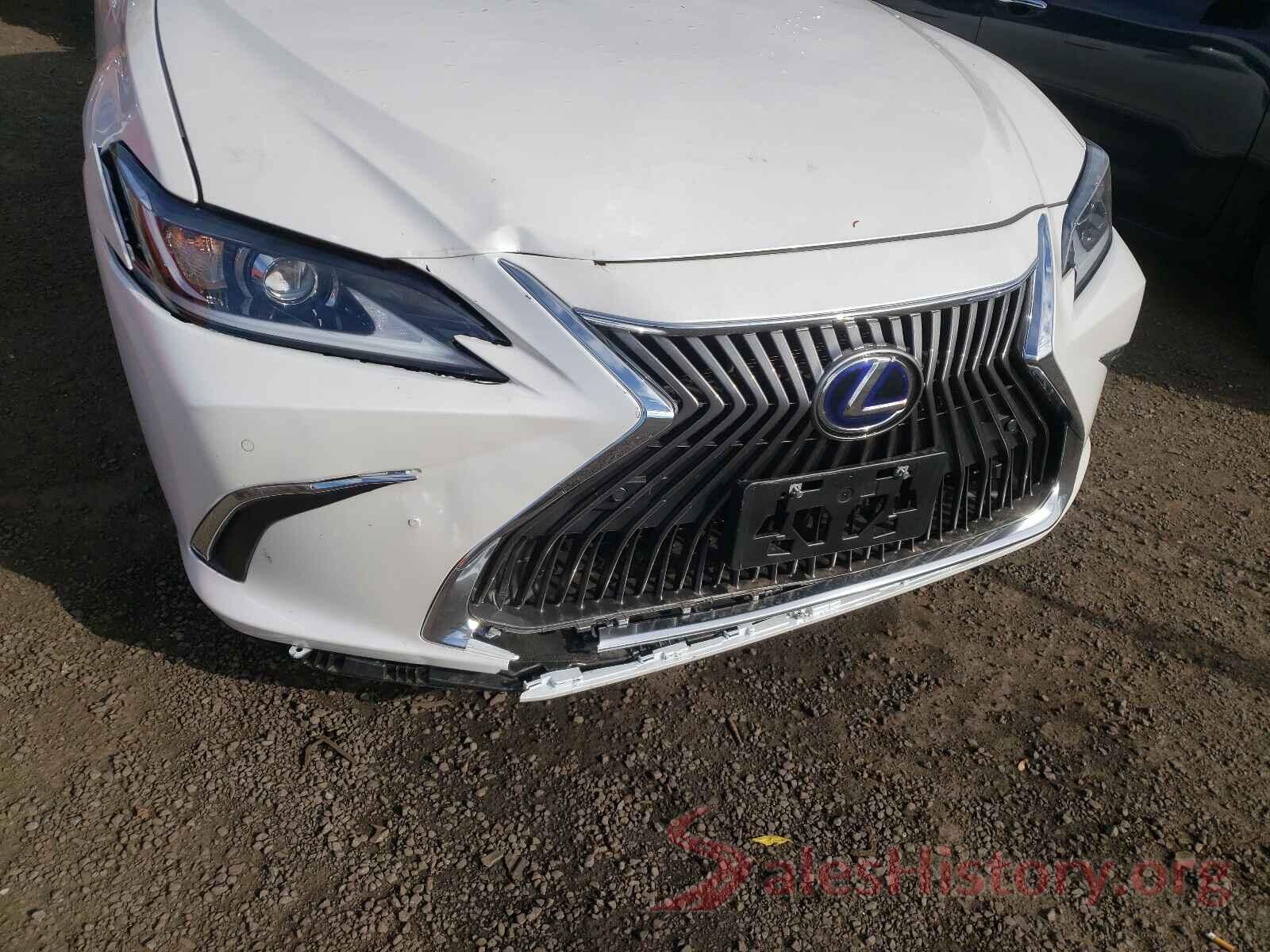 58ADA1C12MU008287 2021 LEXUS ES300