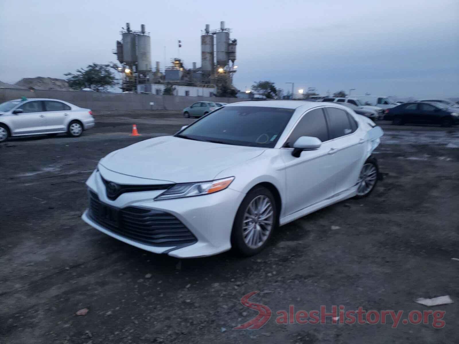 4T1B11HK0JU029134 2018 TOYOTA CAMRY