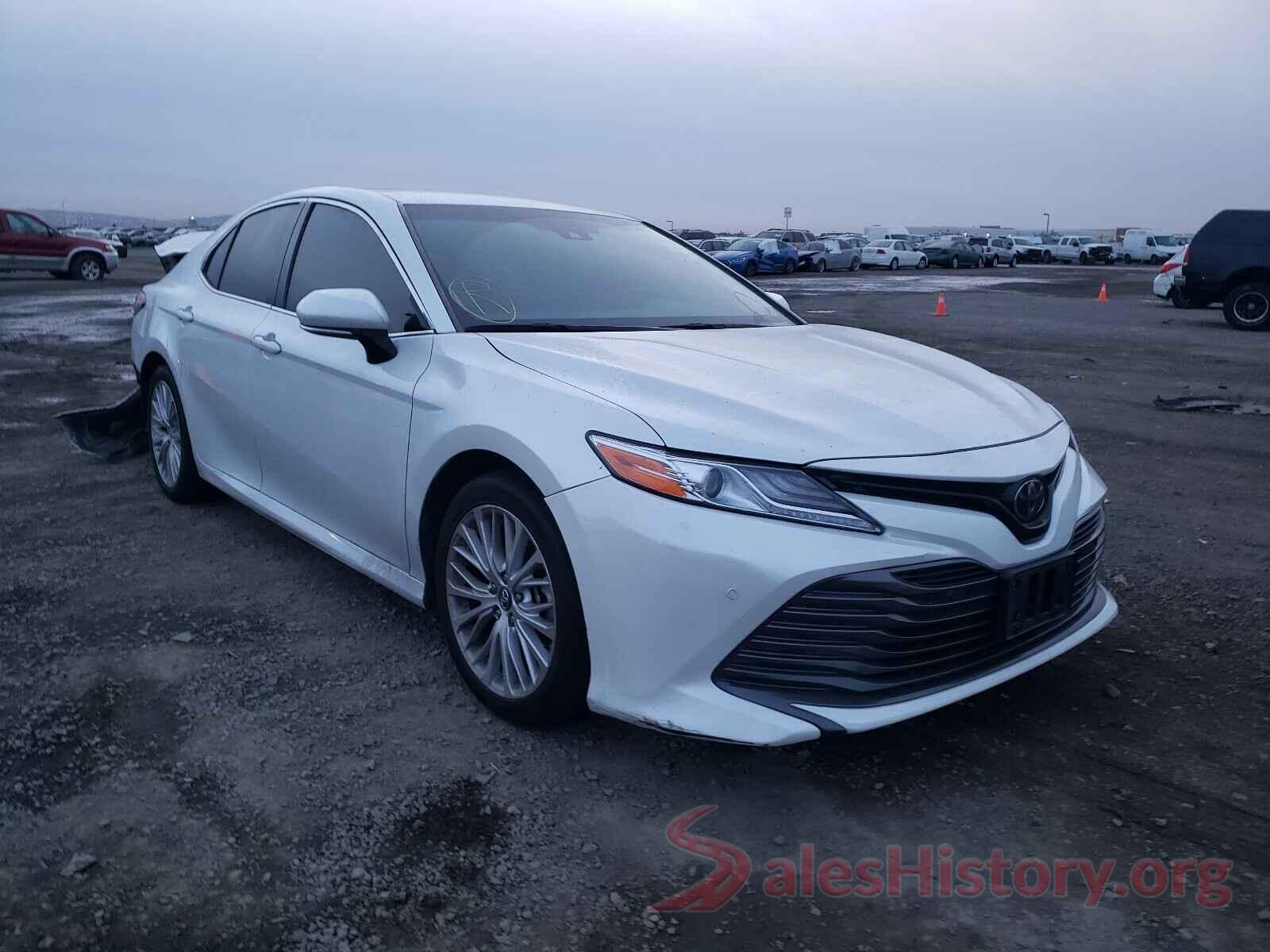 4T1B11HK0JU029134 2018 TOYOTA CAMRY