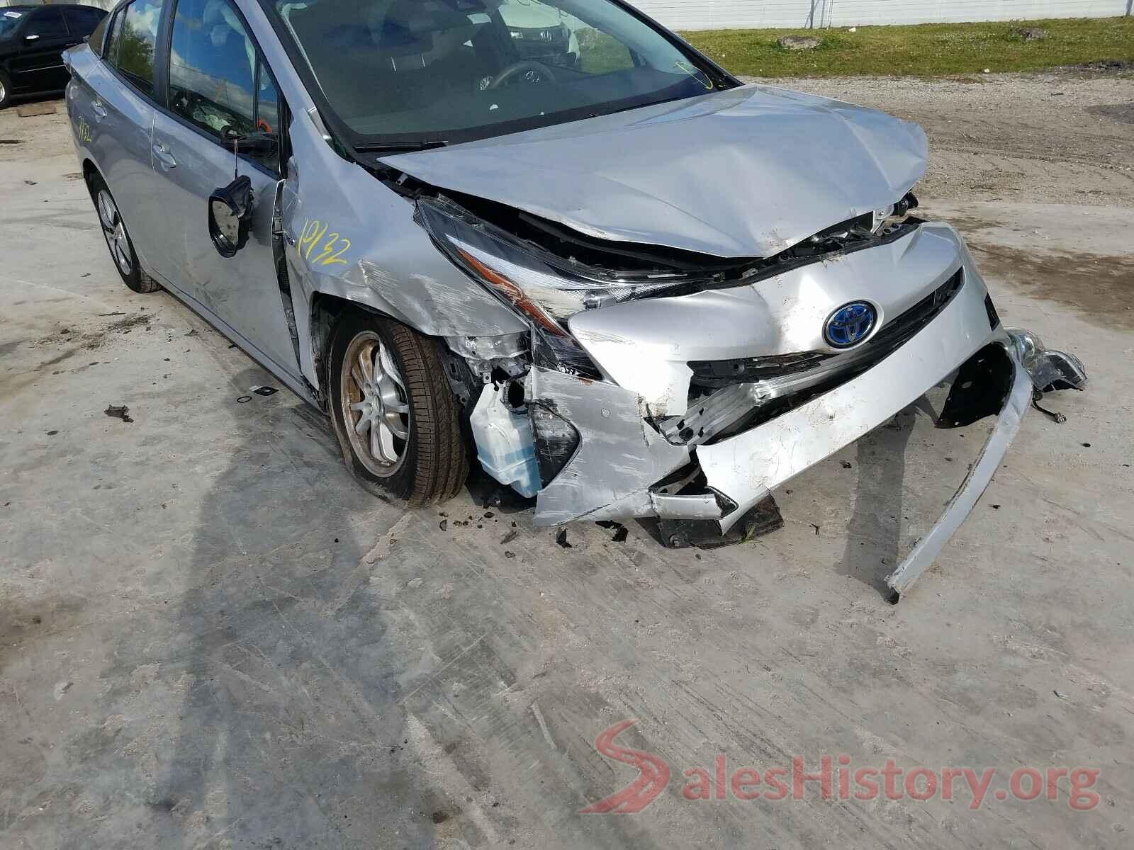 JTDKBRFUXJ3595165 2018 TOYOTA PRIUS