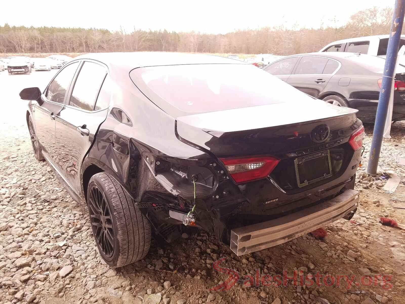 4T1B11HK8JU665705 2018 TOYOTA CAMRY