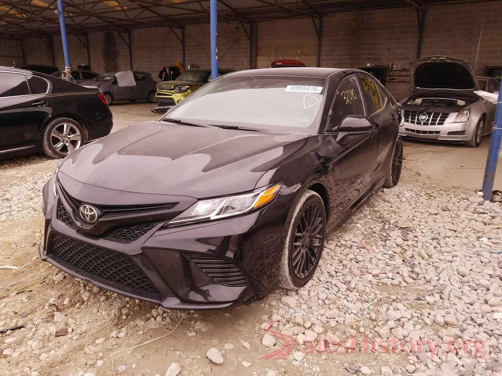 4T1B11HK8JU665705 2018 TOYOTA CAMRY